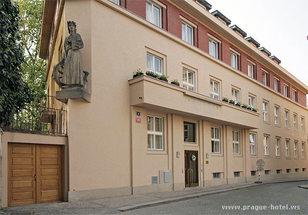 Fotografie a obrázky hotela Kampa Garden v Prahe