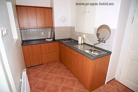 penzi�n U Tri Houslicek Praha